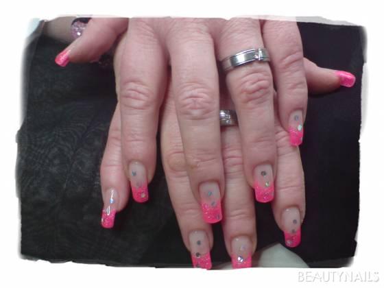 Pink Glitter Gelnägel - French Pink glitter Material ...American Nails Nailart