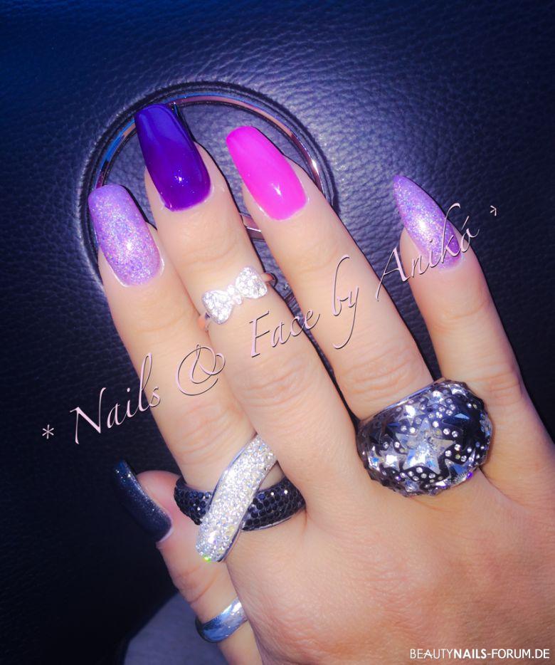Purple & Pink Color Nails