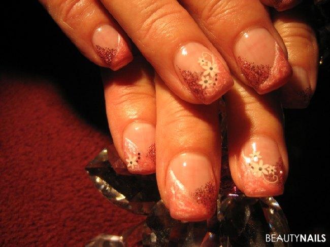Rosa Gelnägel - Gele von Candy NailsDas sind die neuen Nägel von meiner Mutter, Nailart