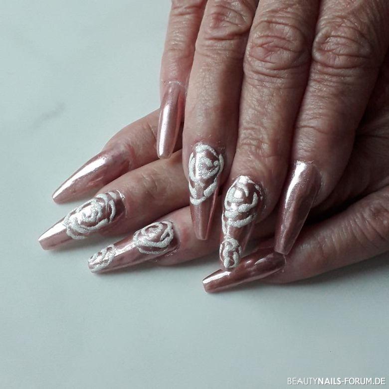 Rosé-Chrome Nägel Gelnägel rosa weiss -  Nailart