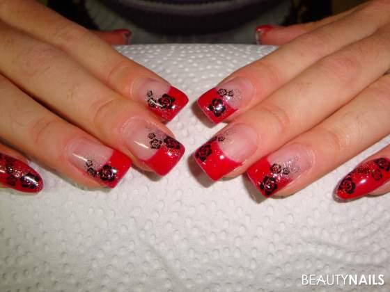 rote French mit silberglitzer und schwarzen Rosen Gelnägel -  Nailart