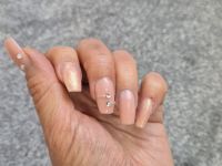 Schlicht und elegant Gelnägel