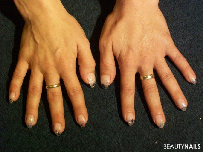 Schöne Hände Gelnägel - Gele vom Buschmann Nail Cosmetiks, Glitter Flakes in Royal Blau, Nailart