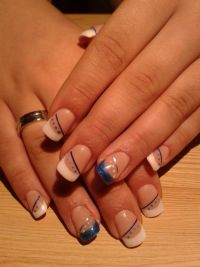 Tip-Modellage mit Nail Stripes Gelnägel