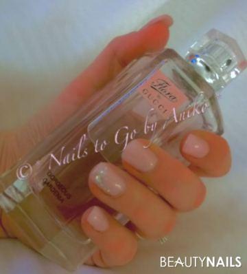 Tips / Fullcover - Nude-Rosè-Glimmer Gelnägel
