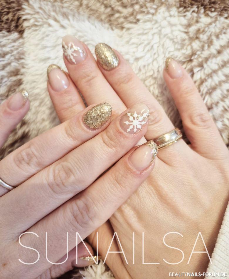 Weihnachts- und Silvester Nägel Gelnägel gold weiss nude - Kurz ist einfach alltagstauglicher für mich, genauso wie die Nailart