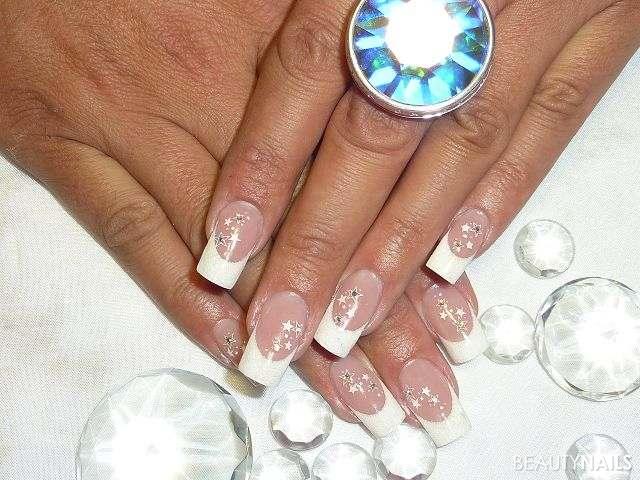 60 Schlichte Und Naturliche Nageldesign Ideen