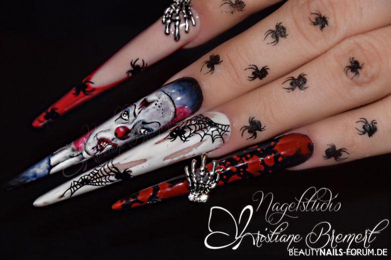 Happy Halloween, Clown, Spinnen, etc. Halloween Nägel rot schwarz weiss - Stilette Modelabel mit Acryl, der Clown ist mit Crystal Nails Nailart