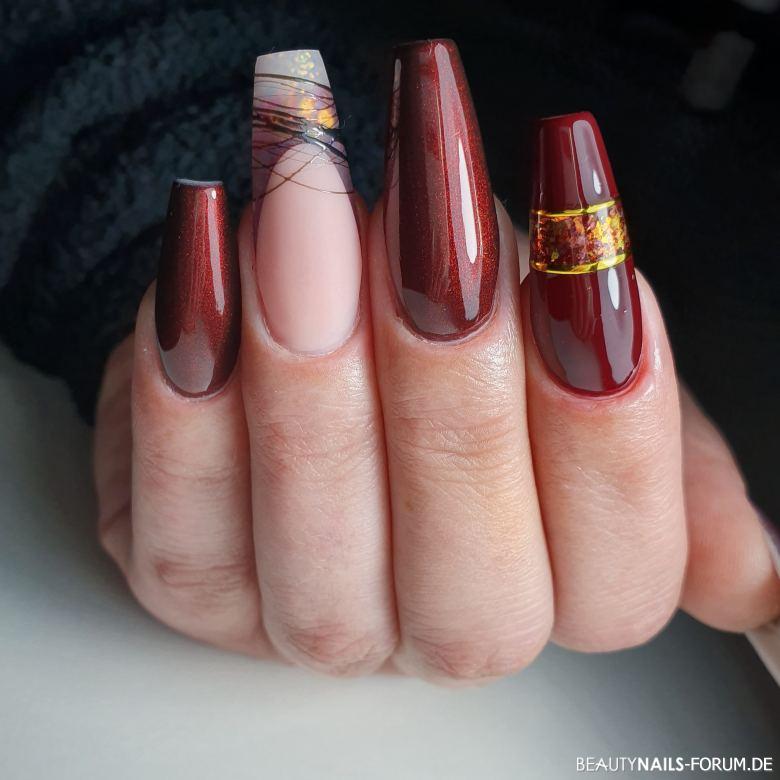 Herbst farben Herbst-Nägel rot - Meine nägel für die messe. Die flakes habe ich mittlerweile Nailart