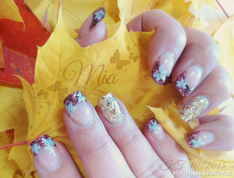 Square French-bordeaux & gold-rainbow Glitter-Stamping Herbst-Nägel