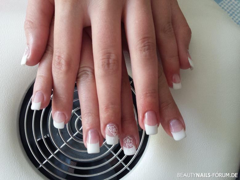 French weiß Hochzeitsnägel - Ganz schlicht Gele von Jolifin und nded Nailart