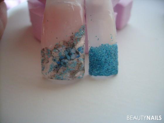 blau einzeln Probetips Mustertips - blaues Glitter hg011 von nails in heaven , nlaue Tattoo Blümchen Nailart