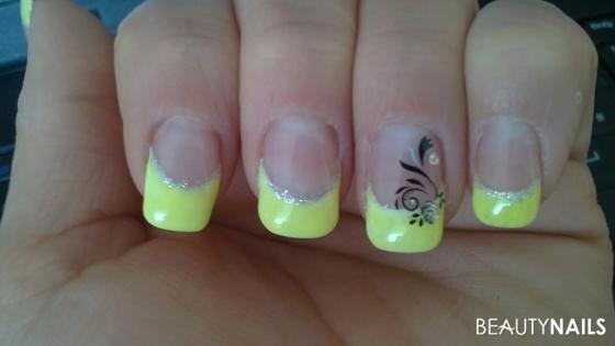 meine eigencreation Mustertips - versuch nur an mir selbst Nailart