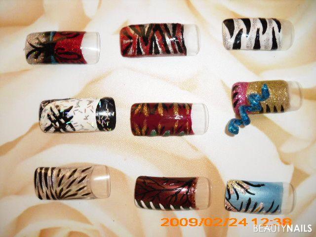 Sodele Pimpyournails ;O) - 001 Mustertips - Ich hoffe so sieht man sie besser, ansonsten klebe ich sie auf Nailart