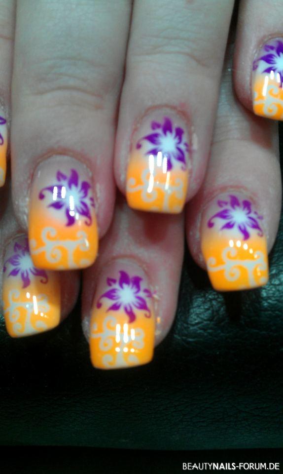 Airbrush Neon orange, Lila und weiss Nageldesign -  Nailart