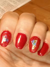 Ballerina in Chrome und Holo-Transfer Nageldesign