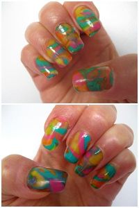 Bunte sommerliche Marmornägel Nageldesign