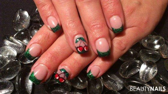 cherry cherry Lady Nageldesign - aufbau emmi, versiegelung ezflow, make up buschmannmeine ersten Nailart