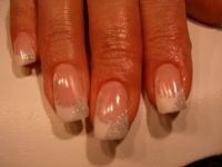 french mal anders mit Glitter Nageldesign