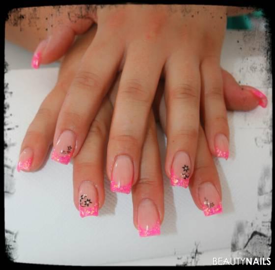 French Neon Pink mit Glitzer Nageldesign - Neon Pinkes Gel von Exclusiv Nails, Make-Up Gel von Sun Garden, Nailart