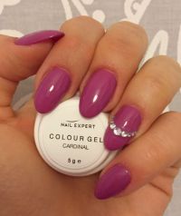 Fullcover mit Strasssteinchen Nageldesign