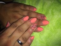 Fullcover neon coral mit Leo Stempel Nageldesign