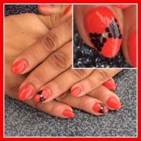 Fullcover red mit Schleife Nageldesign