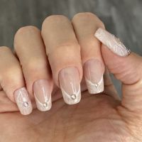Fullcover Tips Nude mit Stamping & Stones Nageldesign