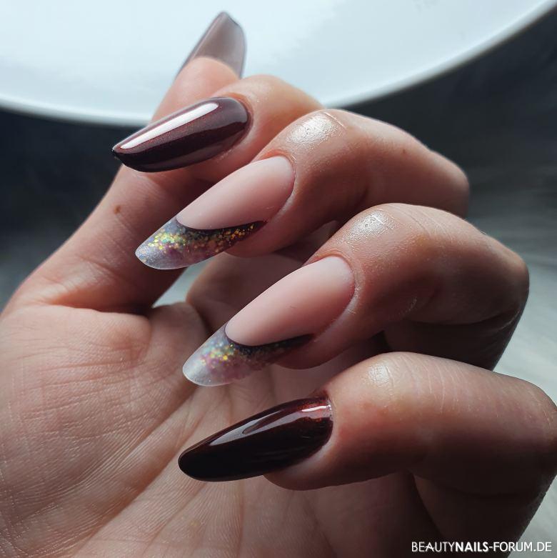 Herbst Design Nageldesign rot - Passend zum Herbst. Make up gel vivatlight von Willa(gibt es Nailart