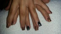 Leodesign / Leo Muster & Schwarz mit Glitzer Nageldesign