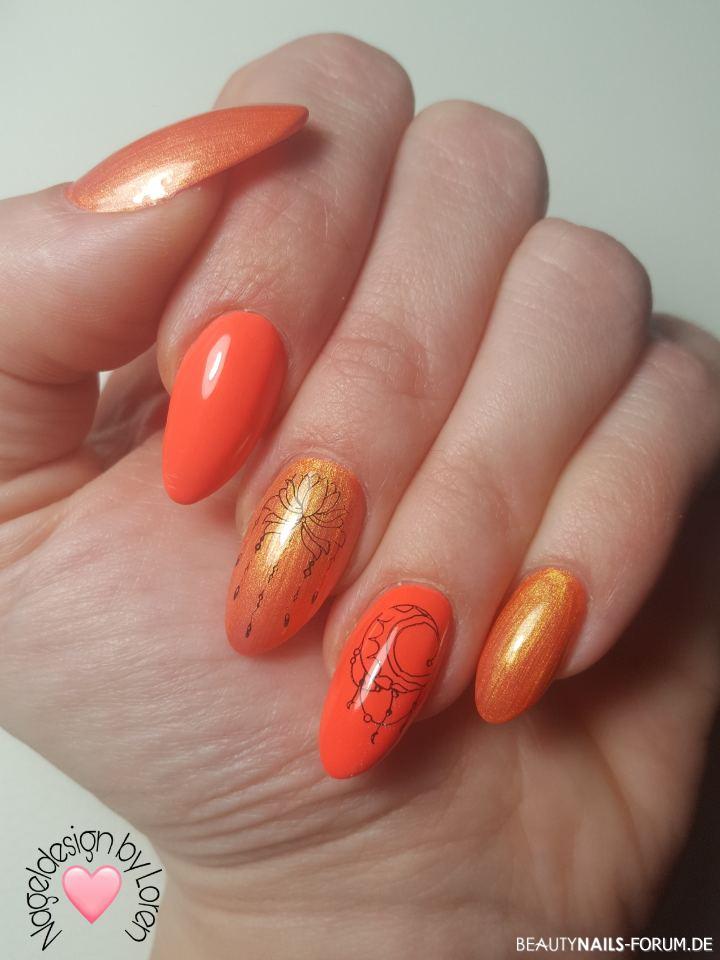 mandelform - Fullcover orange mit Stempel Nageldesign orange - Mandel, orange, Stempel Nailart