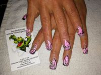nägel clier und rosa ,schwarze bleta Nageldesign