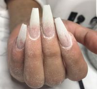 Nagelmodellage - ein perfekter aufbau Nageldesign