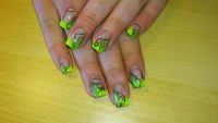 neon frühling Nageldesign