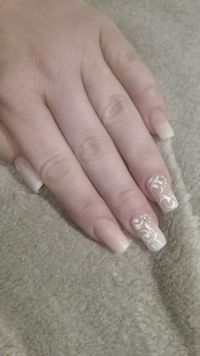 New Style Nägel mit Schnörkeln Nageldesign