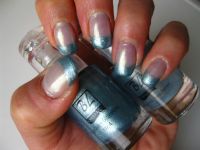 NNV Gel French hellblau und perlmutfarbenem Schimmer Nageldesign