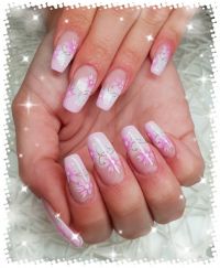 Pastell Rosa mit Airbrush Blüten Nageldesign