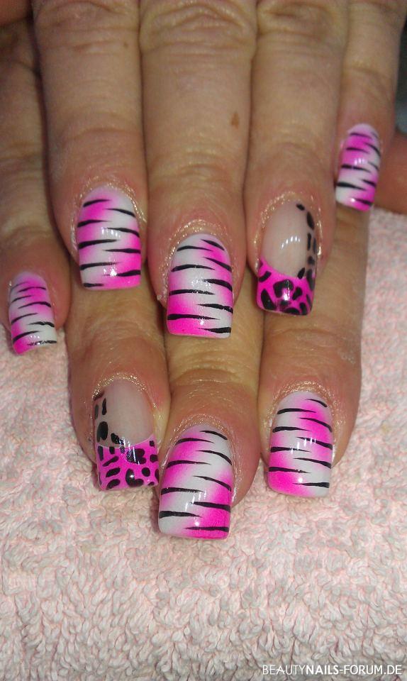 Pink weiss schwarz Nageldesign - Gel , Farbgel , Airbrush Nailart