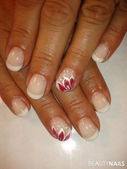 Pink&white plus Gelmalerei Nageldesign - Naturnagelverstärkung mit Nail Expert.Muss nu wieder 5-6 Wochen Nailart