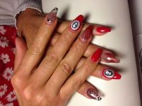 Schwarz / Rot Nageldesign