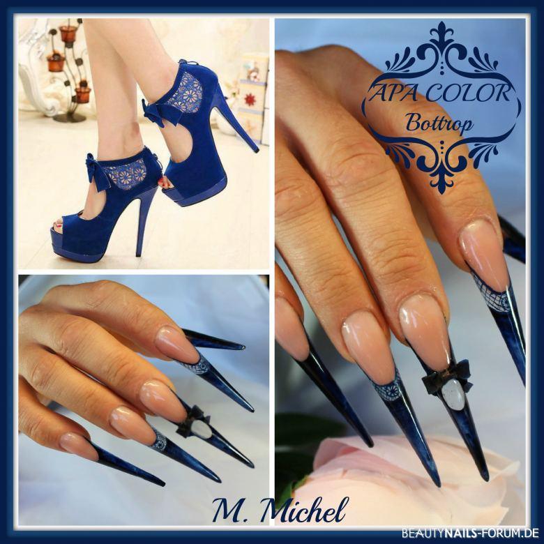 Stilettos in blau mit 3D, passend zum Schuh Nageldesign -  Nailart