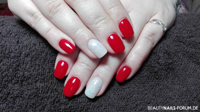 Rote Nagel Mit Nageldesign