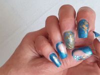 Türkis mit Gold, Gel in Dual Tips verarbeitet Nageldesign