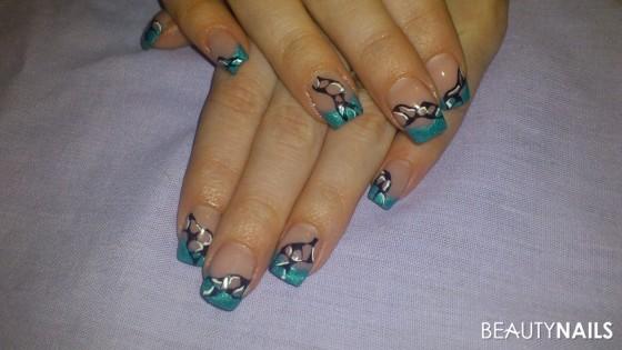 turqoise Nageldesign - Aufbau emmi, Make up Buschmann Nailart