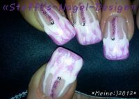 Weiß-Pink-Glitterpink-Glasperlen..... Nageldesign