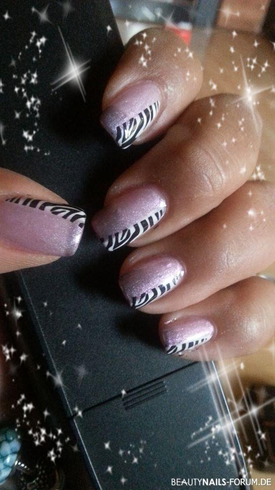 Zebra Style Nageldesign - Thermo gel und Zebra Stempel Nailart