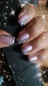 Zebra Style Nageldesign
