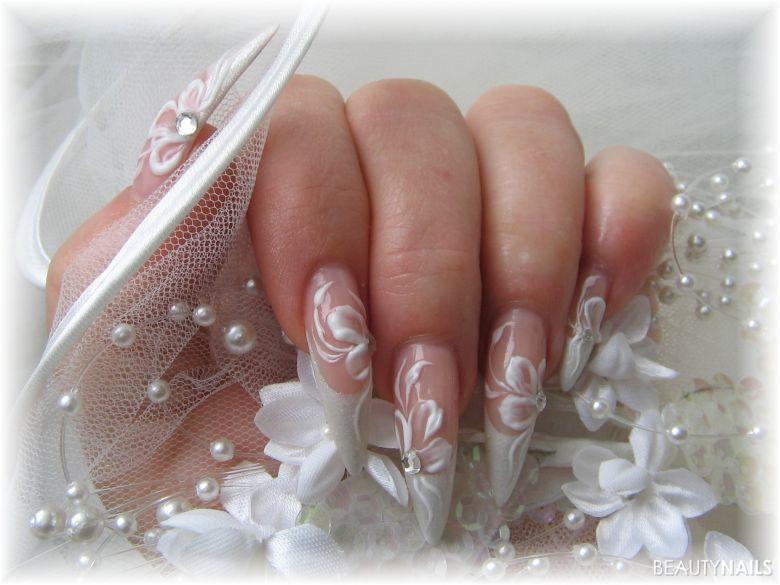 Brautnaegel 3D-Blüten Stilettos - Hochzeitsnägel: Gelmodellage mit Camouflage, Blueten 3D-Gel Nailart