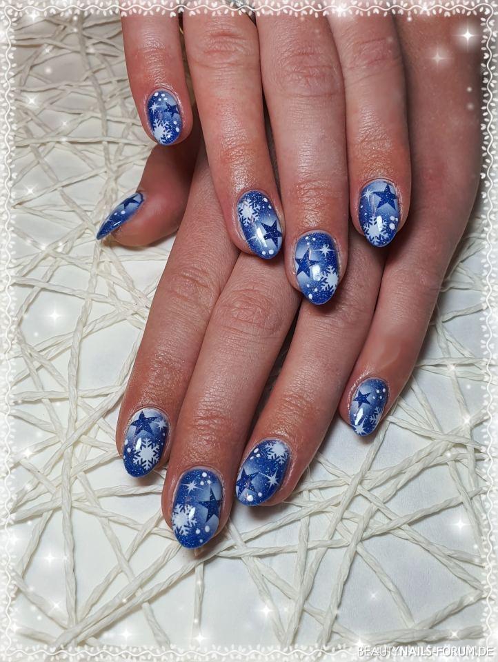 Blau Glitzer mit winterlichem Airbrush Design