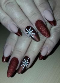 French-Glitter Nägel mit Schneeflocke Winter & Weihnachten
